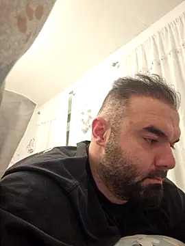 bigmillz32 online show from March 2026 09:38:02 PM