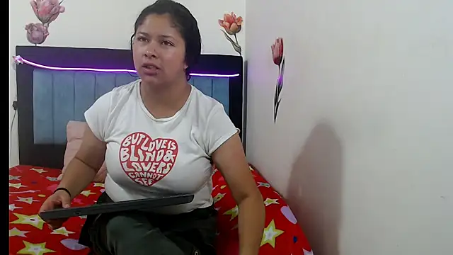 KARLYXS online show from March 2026 11:26:02 AM