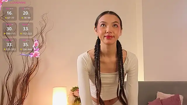 Milisaaaaa online show from April 2026 11:04:01 AM