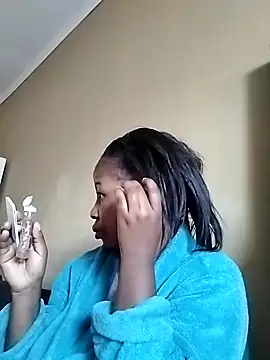 Snapshot of Prettylicou chatting on May 2026 12:24:02 PM Prettylicou online show from May 2026 12:24:02 PM