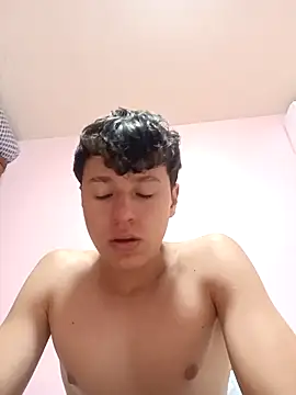 fercho steel twink online show from April 2026 12:21:02 AM