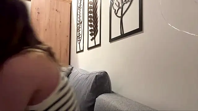 BunnyEskaf online show from April 2026 06:57:01 PM