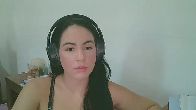 Snapshot of AnabeleNogueira chatting on May 2026 02:48:01 PM AnabeleNogueira online show from May 2026 02:48:01 PM