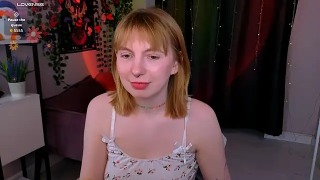 susie miu online show from April 2026 08:46:02 PM