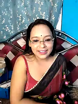 hornyrosy321 online show from April 2026 05:43:02 PM