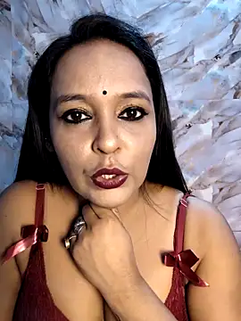 hornyrosy321 online show from April 2026 05:27:01 PM