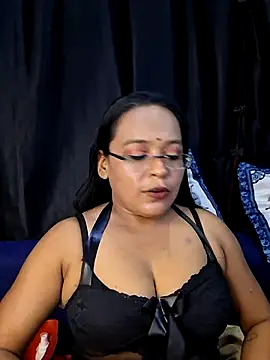 hornyrosy321 online show from July 2026 04:53:02 PM
