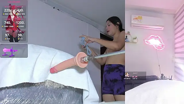 Bella Donne  online show from March 2026 05:14:01 PM