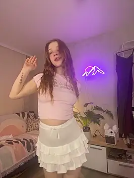 GoldenSunBunny online show from April 2026 02:11:02 AM