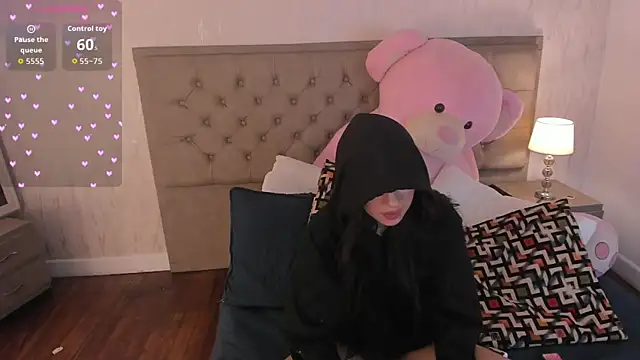 Lila clark online show from April 2026 07:56:01 AM