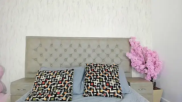 Lila clark online show from May 2026 09:31:01 PM