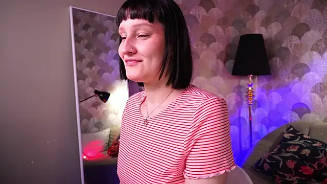 Velvet Lily online show from March 2026 08:47:01 PM