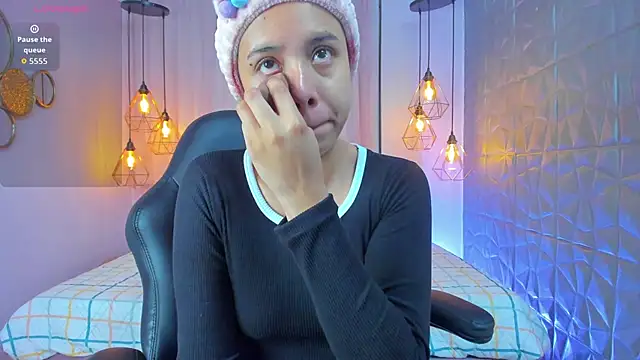 Magic oliviah online show from May 2026 01:20:02 PM
