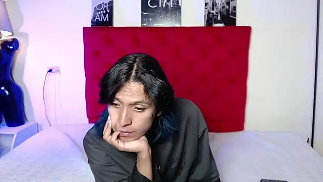 Noire boy online show from March 2026 08:37:02 PM