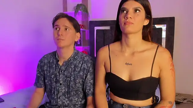 Mariana and Ronny online show from April 2026 10:05:02 PM