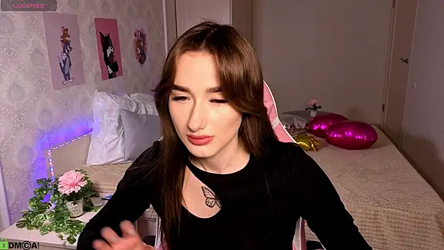 Lady Sunrise12 online show from April 2026 01:03:01 AM