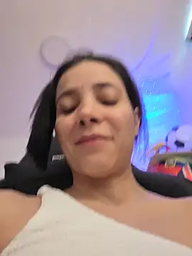 miaeyex online show from July 2026 12:21:02 PM