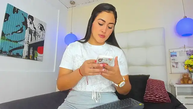 Tatiana24  online show from April 2026 09:30:01 PM