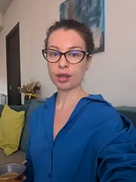 IreneBlue  online show from April 2026 07:05:01 AM