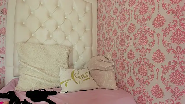 Mini Rouse online show from April 2026 12:11:02 PM