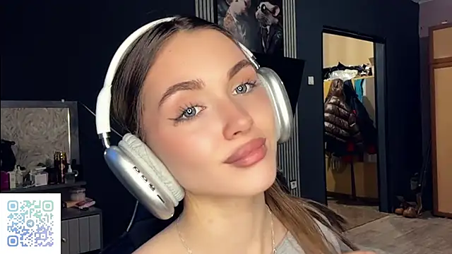 Veluxe online show from March 2026 03:38:01 PM