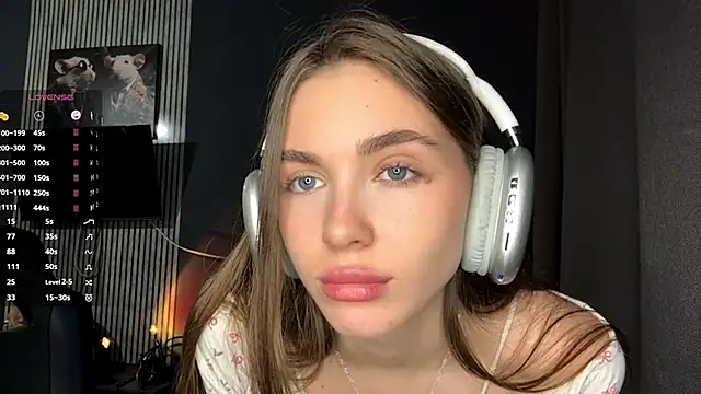 Veluxe online show from April 2026 03:06:01 PM