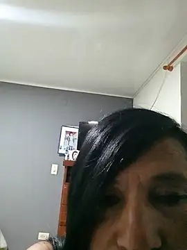 Snapshot of Ladygreeneyes chatting on June 2026 01:15:02 AM Ladygreeneyes online show from June 2026 01:15:02 AM