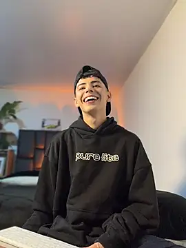 SebastianReed  online show from April 2026 06:49:02 AM