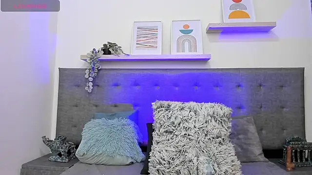 Andrew restrepoo online show from April 2026 11:16:02 PM