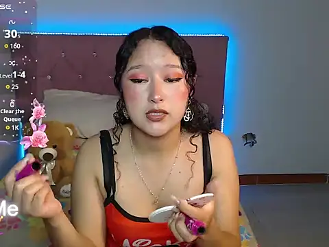 littlelion18 online show from March 2026 01:48:02 PM