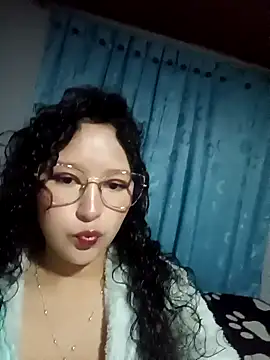 littlelion18 online show from April 2026 08:32:01 AM