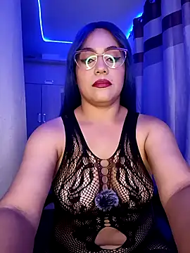 PiscisGirl online show from May 2026 07:25:01 AM