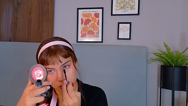 HelenaFoumier online show from March 2026 12:12:01 AM