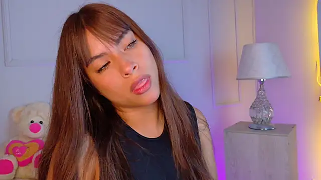 HelenaFoumier online show from April 2026 02:04:02 AM