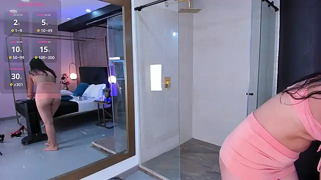 hayli monroe online show from April 2026 09:39:33 PM