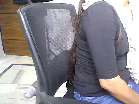 Sonam1186 online show from April 2026 04:37:01 AM