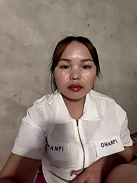 Mina xYx online show from April 2026 02:07:02 PM