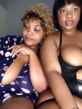 BeverlyQueen15 online show from March 2026 08:32:01 PM