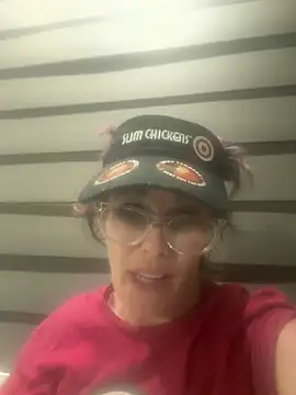 kitty-kitten82 online show from April 2026 03:40:02 AM