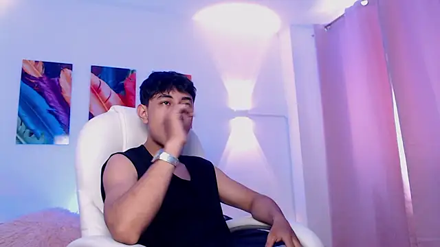 Vezzx online show from March 2026 06:29:01 PM