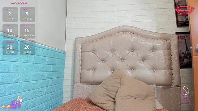 LITTLE-NESSA online show from April 2026 01:00:02 PM