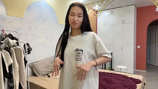 SinaGervasi online show from April 2026 12:06:02 PM