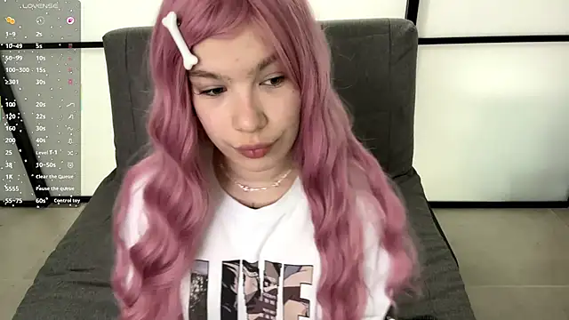 NerissaDeloria online show from April 2026 08:37:01 AM