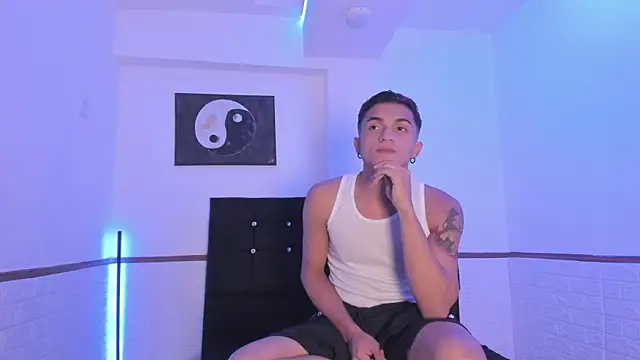 KendallRain online show from April 2026 12:25:02 AM