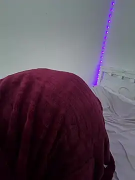 bimboiiii online show from April 2026 06:35:01 PM