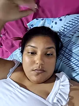 Amira-sultan1 online show from April 2026 02:37:02 AM