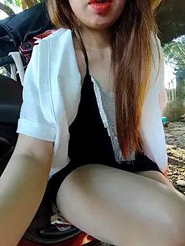 Jeen deer online show from April 2026 12:20:02 AM