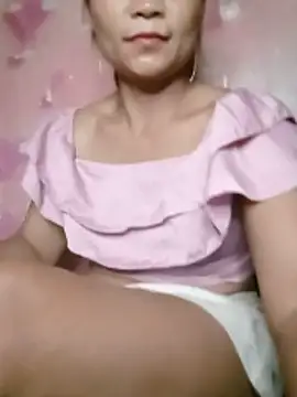 maymay121 online show from May 2026 11:15:02 AM