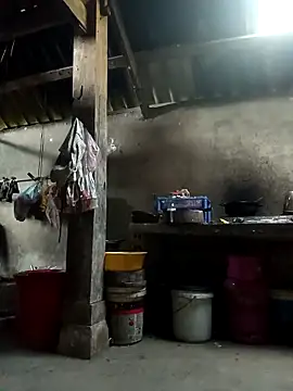 NIANIAKUTE online show from April 2026 01:05:02 AM