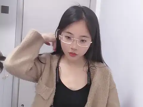 MIAOMIAO-666 online show from April 2026 07:39:02 AM